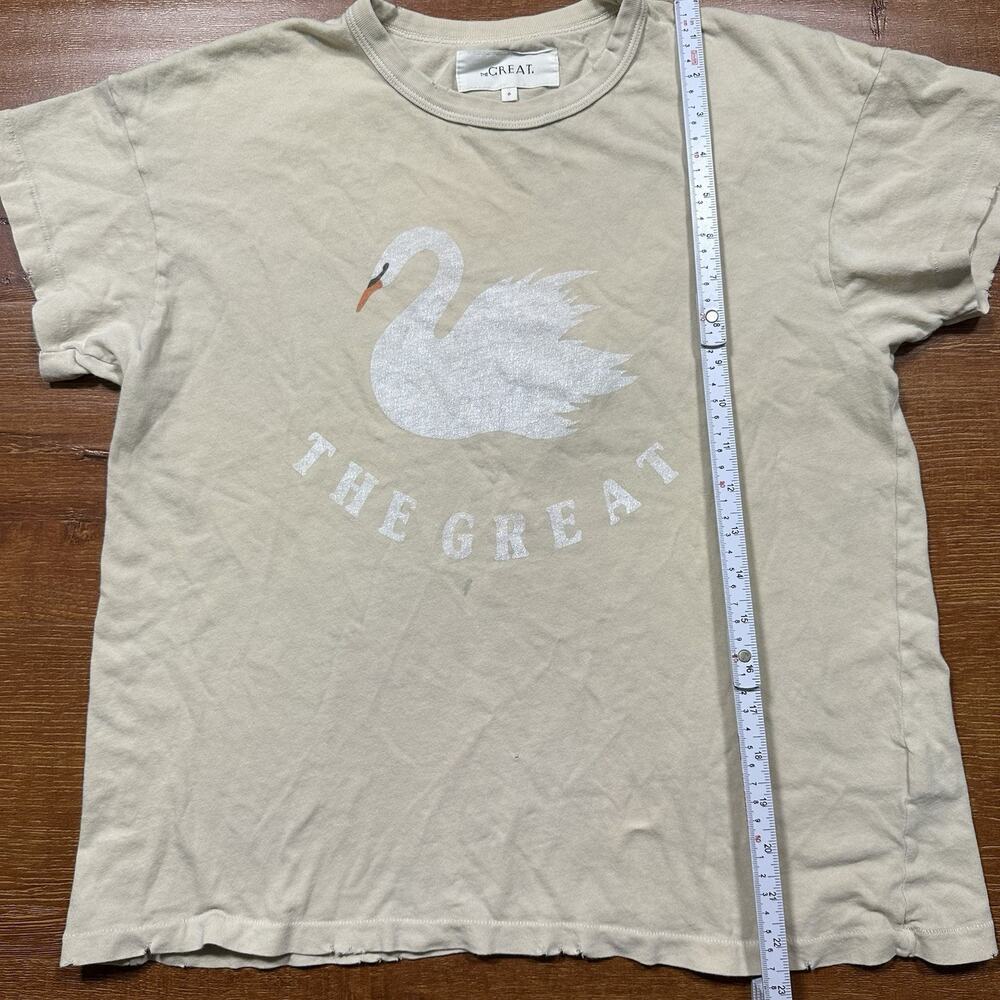 THE GREAT. Beige Cotton Tee with White Swan Graphic - Picture 9 of 13